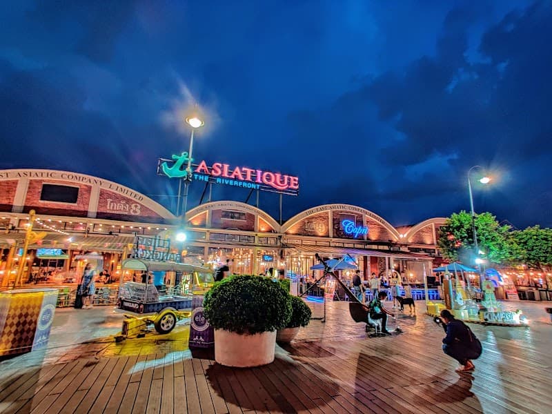 Asiatique The Riverfront