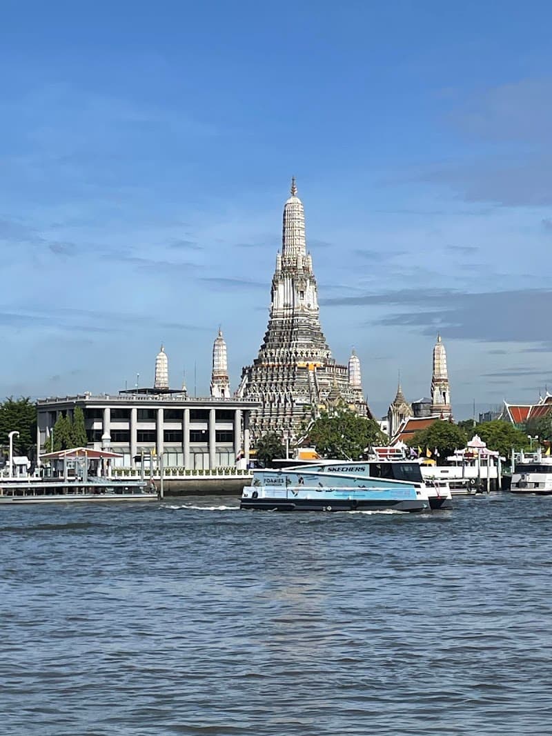 Aurum The River Place