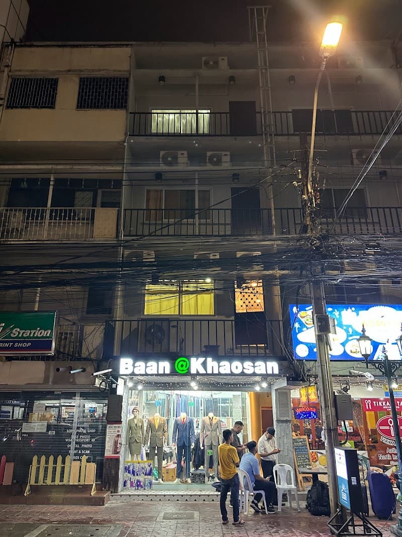 Baan at Khaosan Hostel