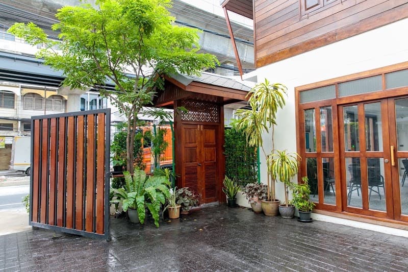 Baan Changlaw Siriraj Residence - บ้านช่างหล่อศิริราชเรสซิเดนซ์