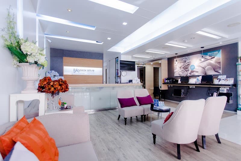 Bangkok Smile Dental Clinic Sukhumvit 21 | Asoke Branch