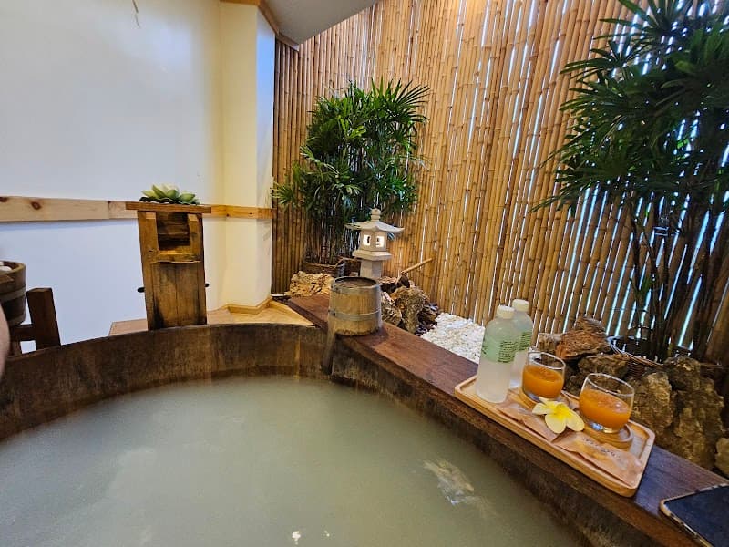 Bayleaf Massage & Onsen Spa