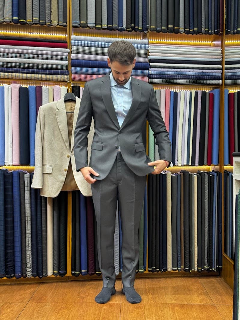 Bob's Boutique by Kris