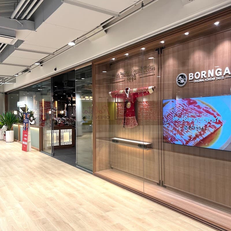 BORNGA Siam Discovery