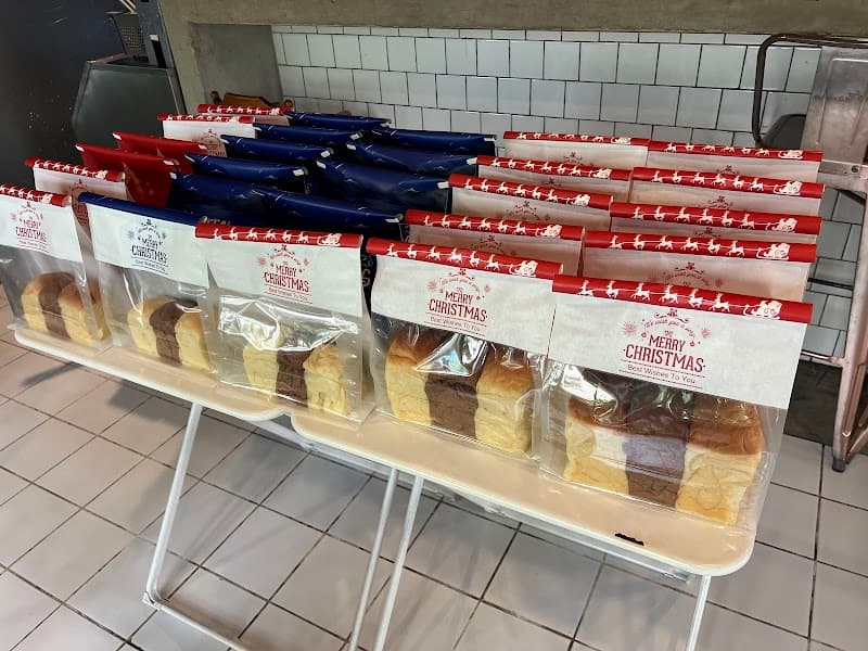 Bougain Cafe & Craft • ブーゲン カフェ＆クラフト