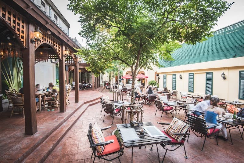 Buddy Beer Wine Bar & Grill