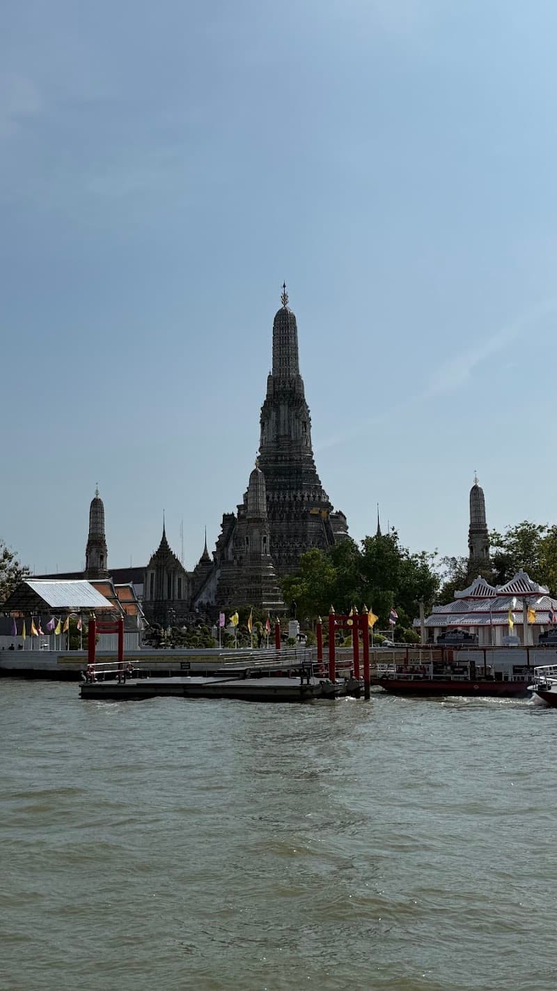 Chao Phraya Tourist Boat N13 Phra Arthit Pier