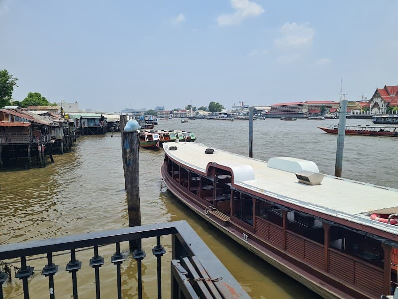 Chao Phraya Tourist Boat Prannok Pier