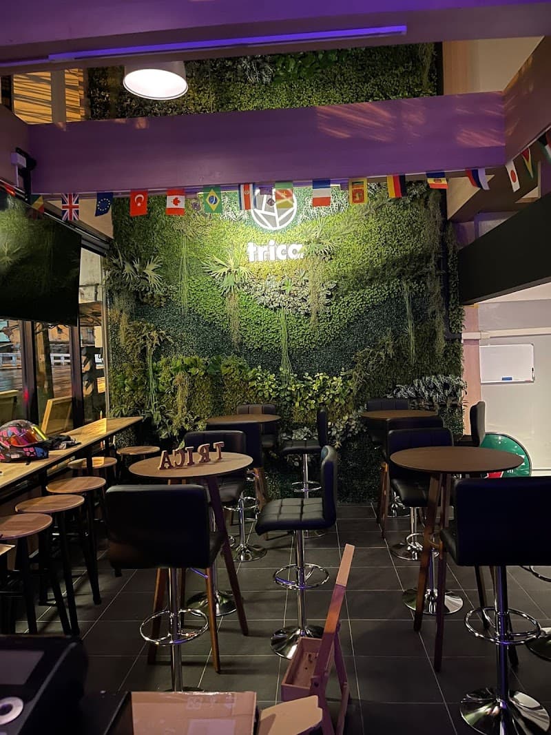 Chill Out Bar On Nut