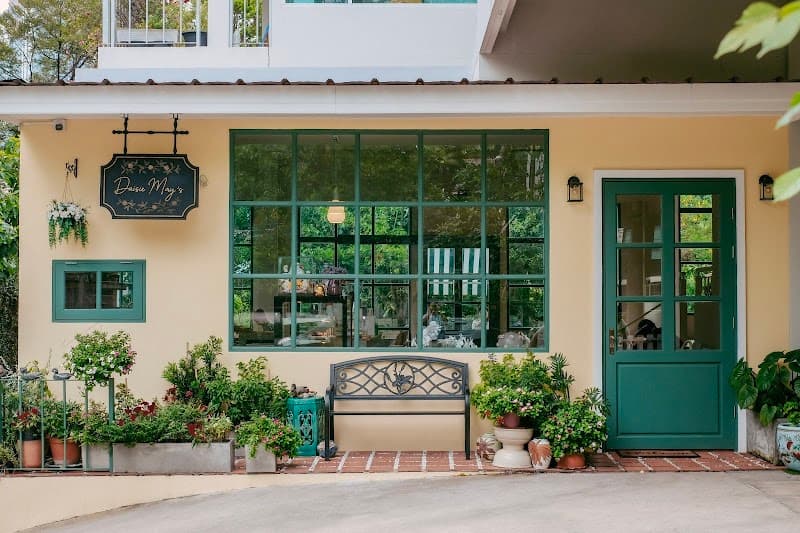 Daisie May's Home Cafe Ekamai 22