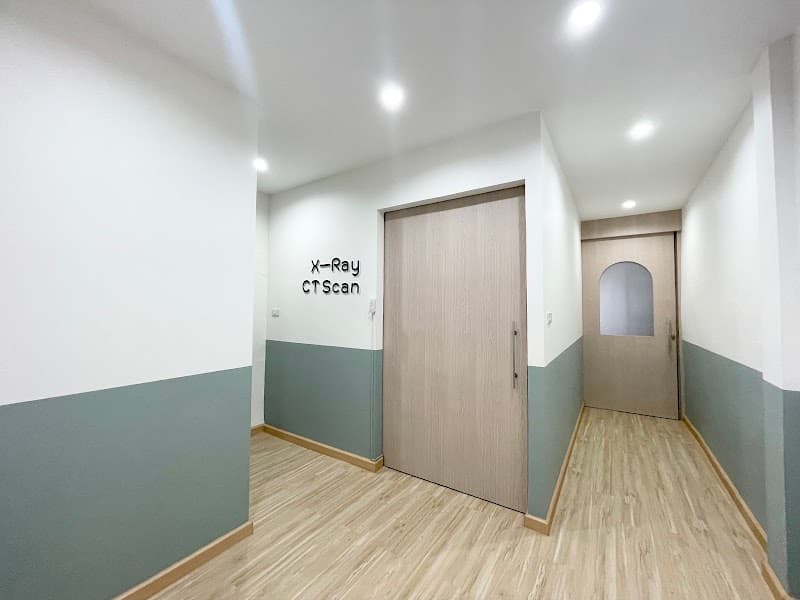 Dental Home Clinic พระโขนง คลินิกทันตกรรม จัดฟัน รากฟันเทียม デンタルホームクリニック