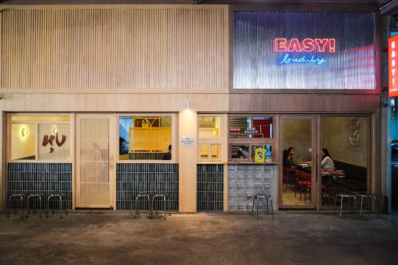 EASY! buddy Sathorn Corner