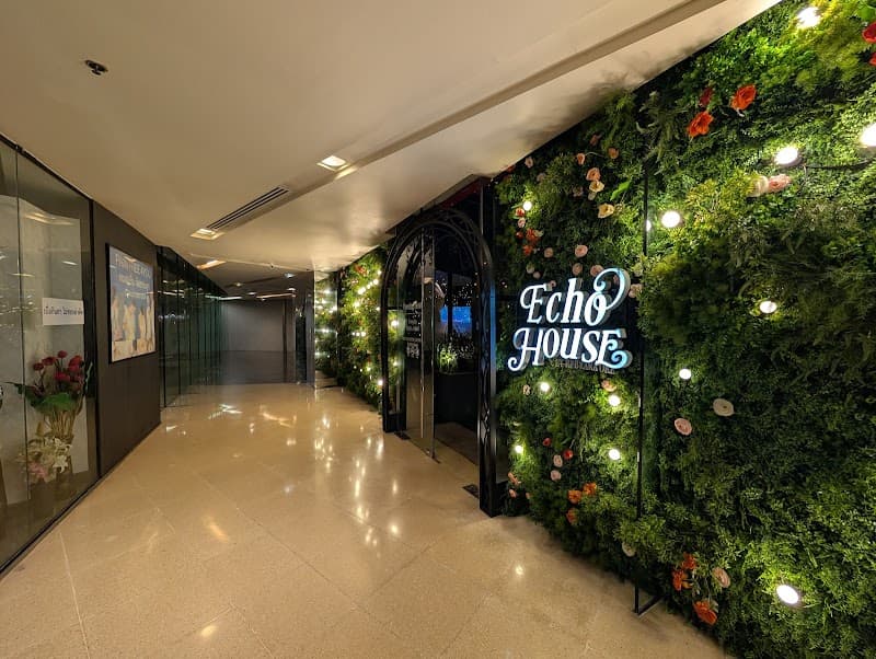 Echo House by R&B Karaoke