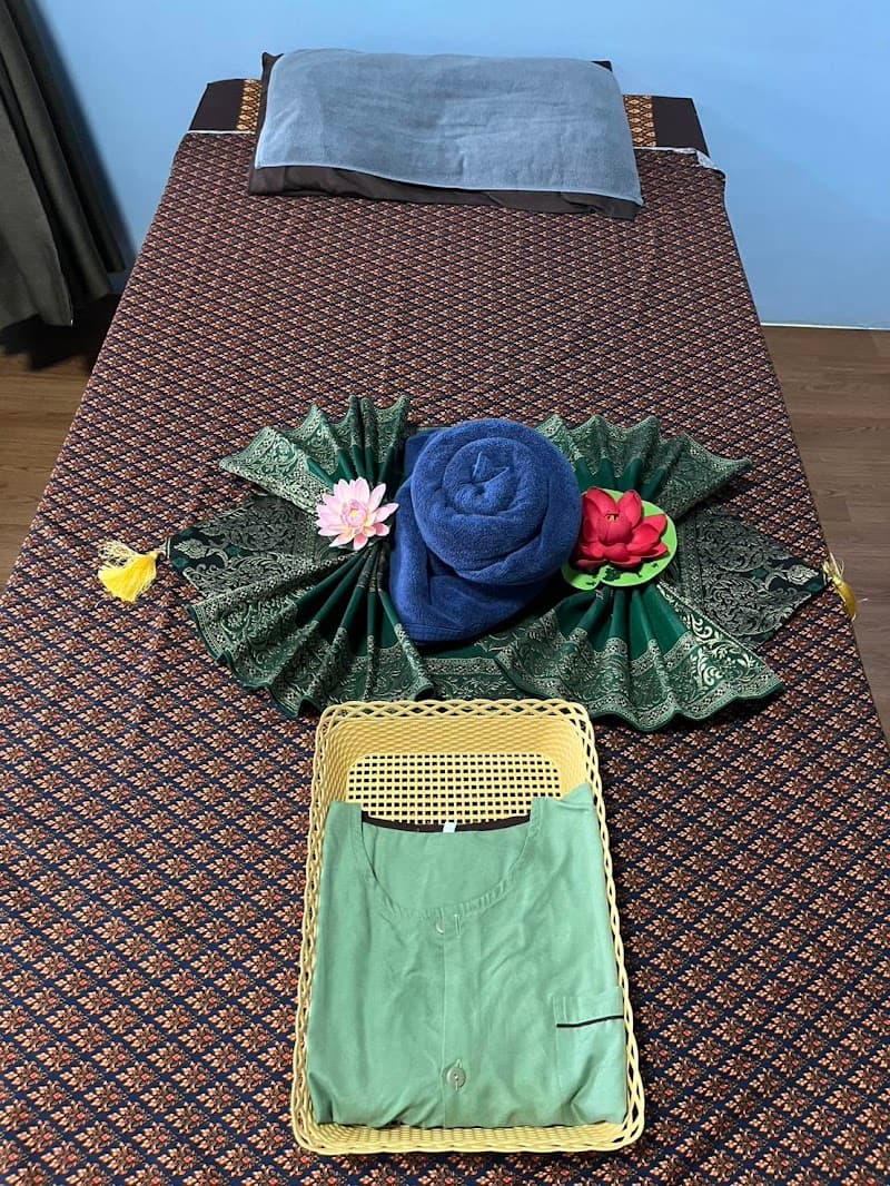 Ekkamai Thai Massage