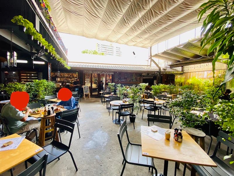 El Mercado @Phai Sing To