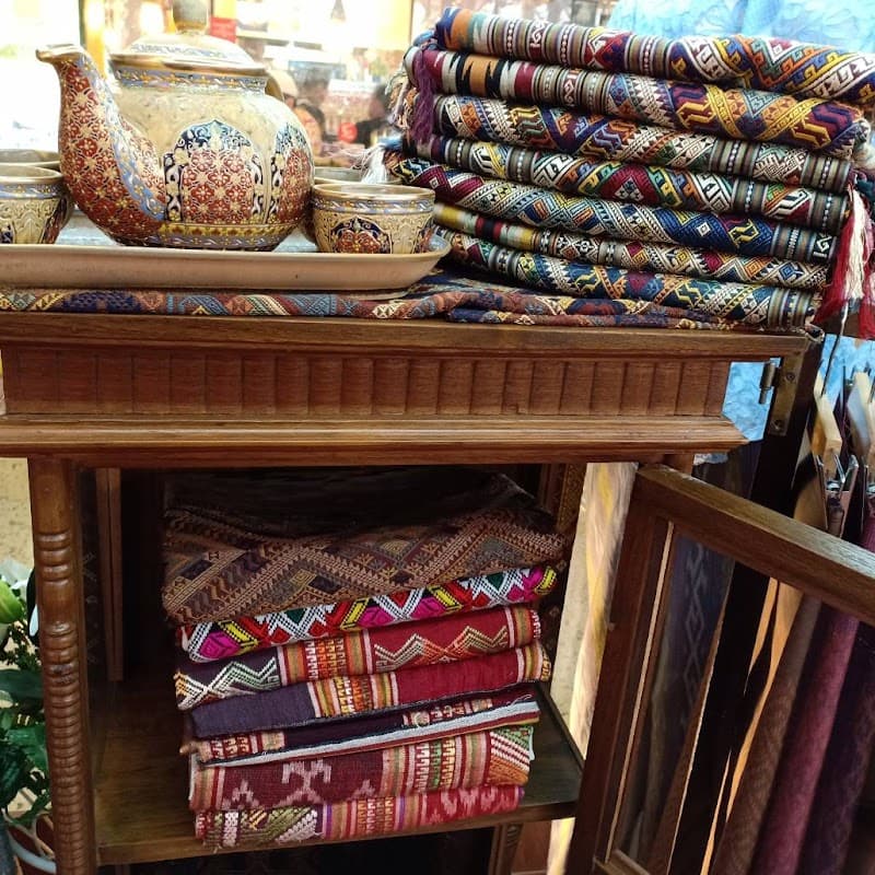 Esan Maithai (Thai Silk)