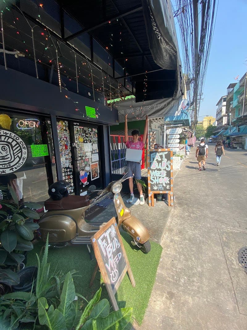 Fat Buds Weed Shop​​ Ekkamai