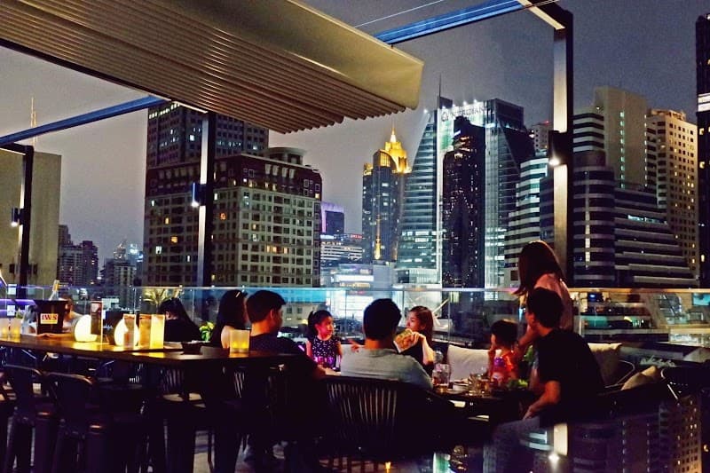 Flashback Rooftop Bar