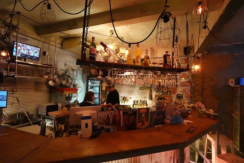 Gaming & Sport Bar LUIDA/ゲーミング・バー ルイーダ