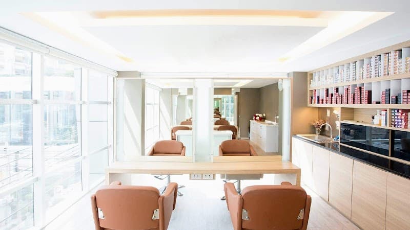 Glamour Hair Spa (Glamour Hair Studio)