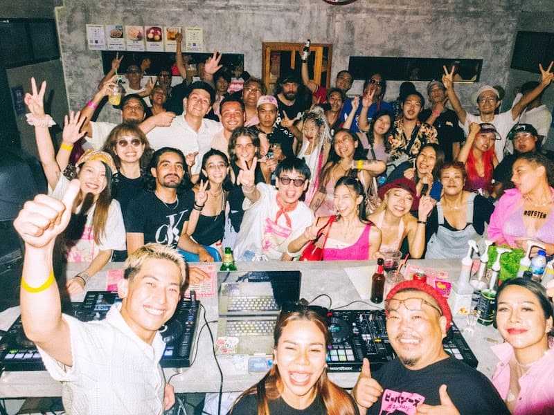 HAVEN Rooftop Karaoke Bar - AREA81