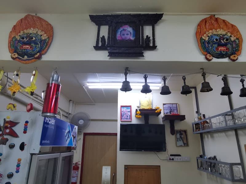 Himalaya Restaurant Pratu Nam