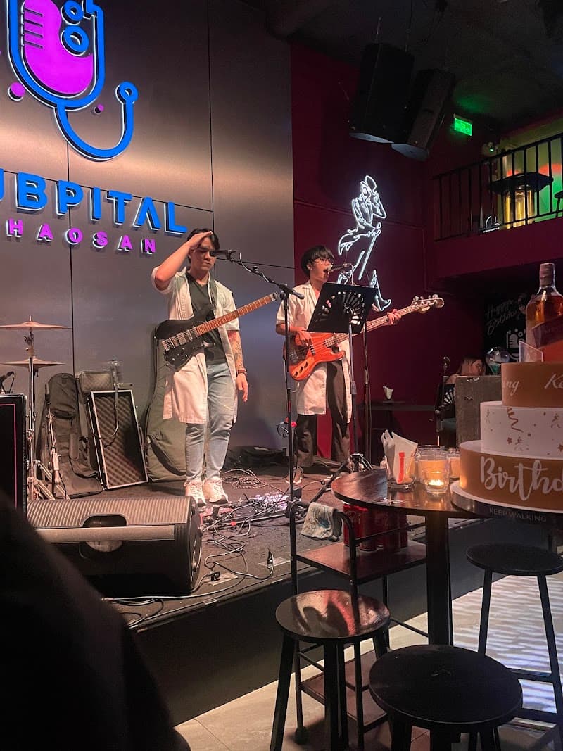 Hubpital Bangkok bar ( Khaosan )