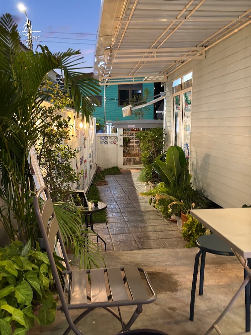 Isara Local Bar & Brewery