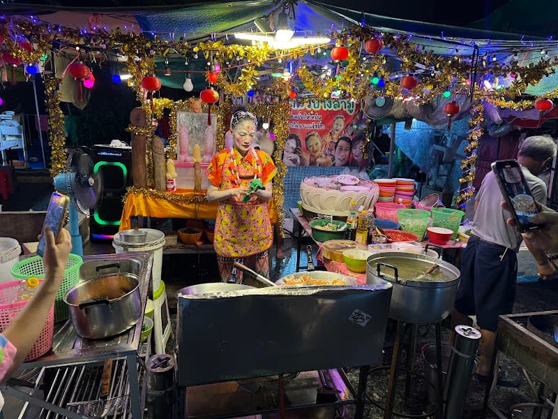 Jay Kob Tom Yum Kung Bang Lamphu