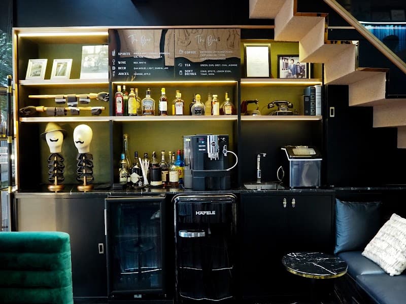 Jesse & Son (Custom Tailors)