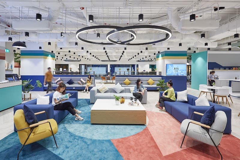 JustCo – Gaysorn Amarin | Coworking & Office Space
