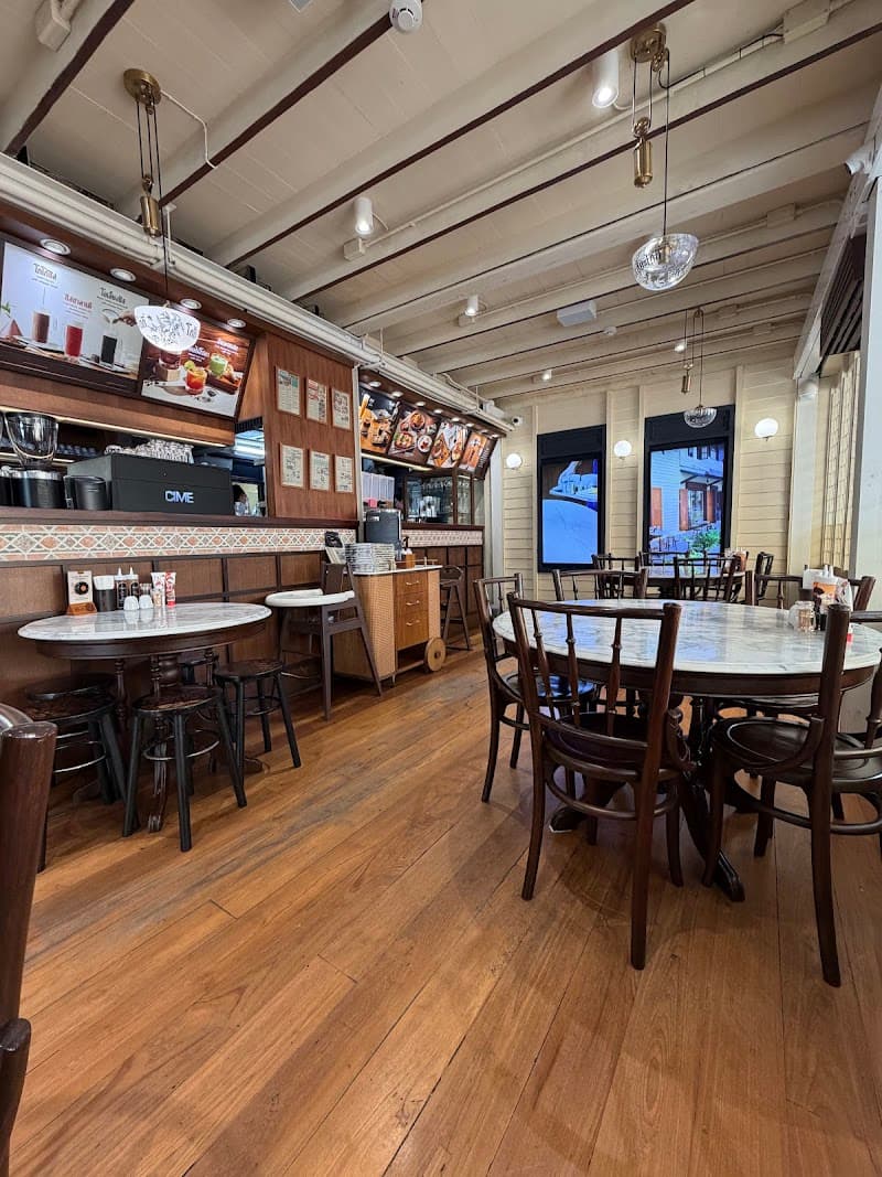 โกปี๊เฮี้ยะไถ่กี่ ณ ประชาธิปไตย ข้างวัดมกุฏฯ KopeHyaTaiKee @Prachathipatai