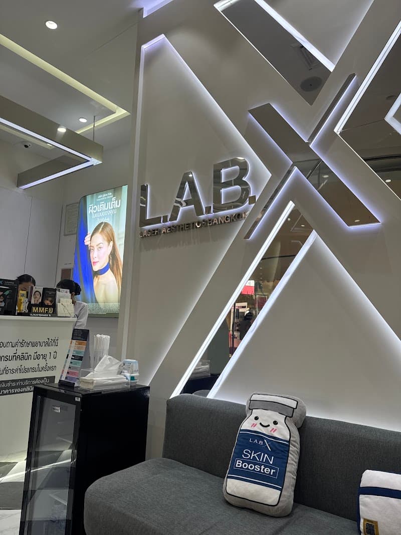 LABX Clinic สาขาเอสพลานาด รัชดาภิเษก (Esplanade Ratchadapisek) FL.M