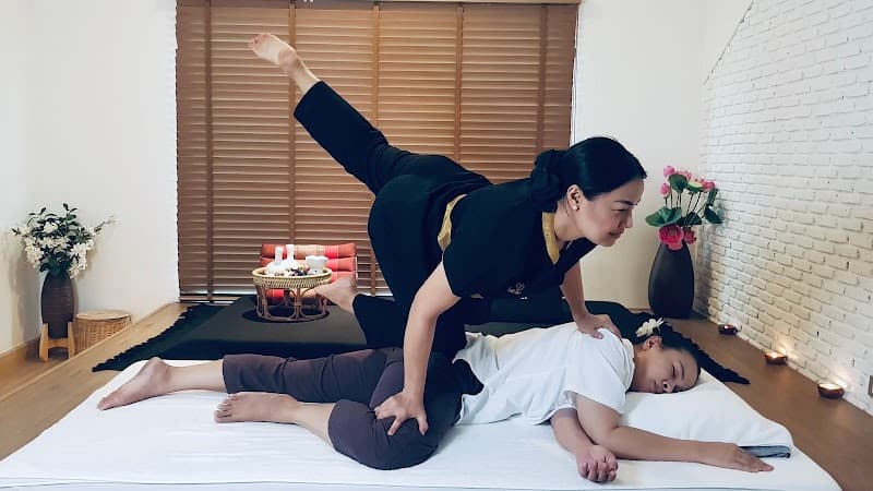 Loft Thai Spa & Tea House - Sukhumvit 71