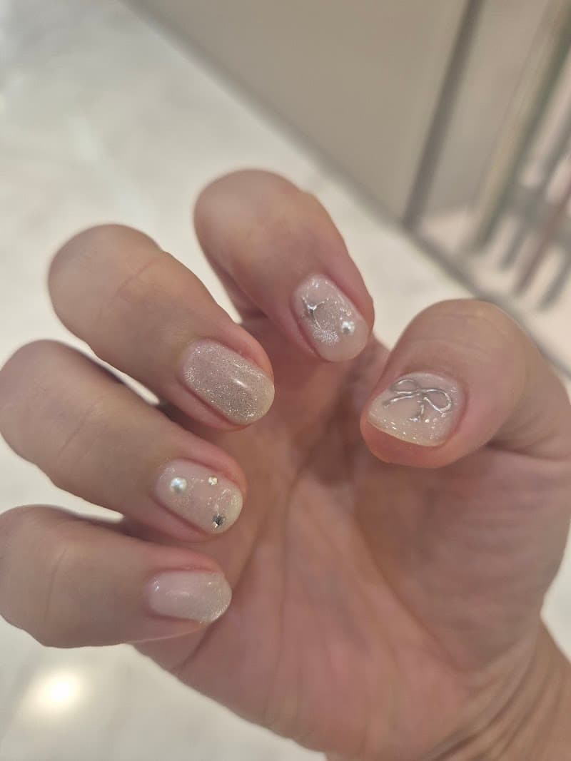 Lovely Nails เลิฟลี เนลส์