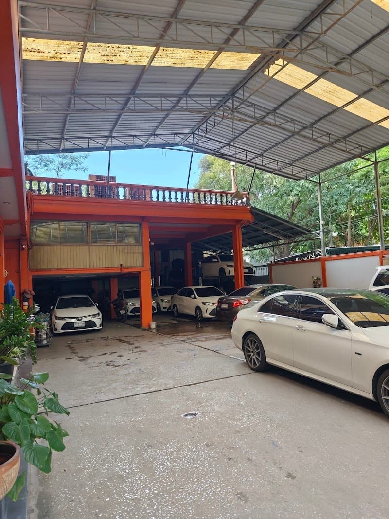 Lumphini Car Rent Center