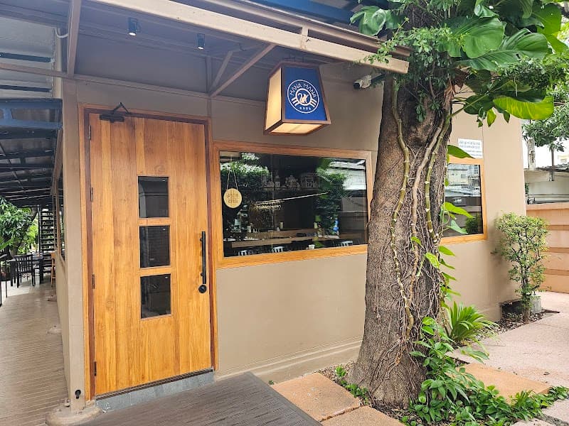 Mana Mana まな まな (มานะ มานะ)