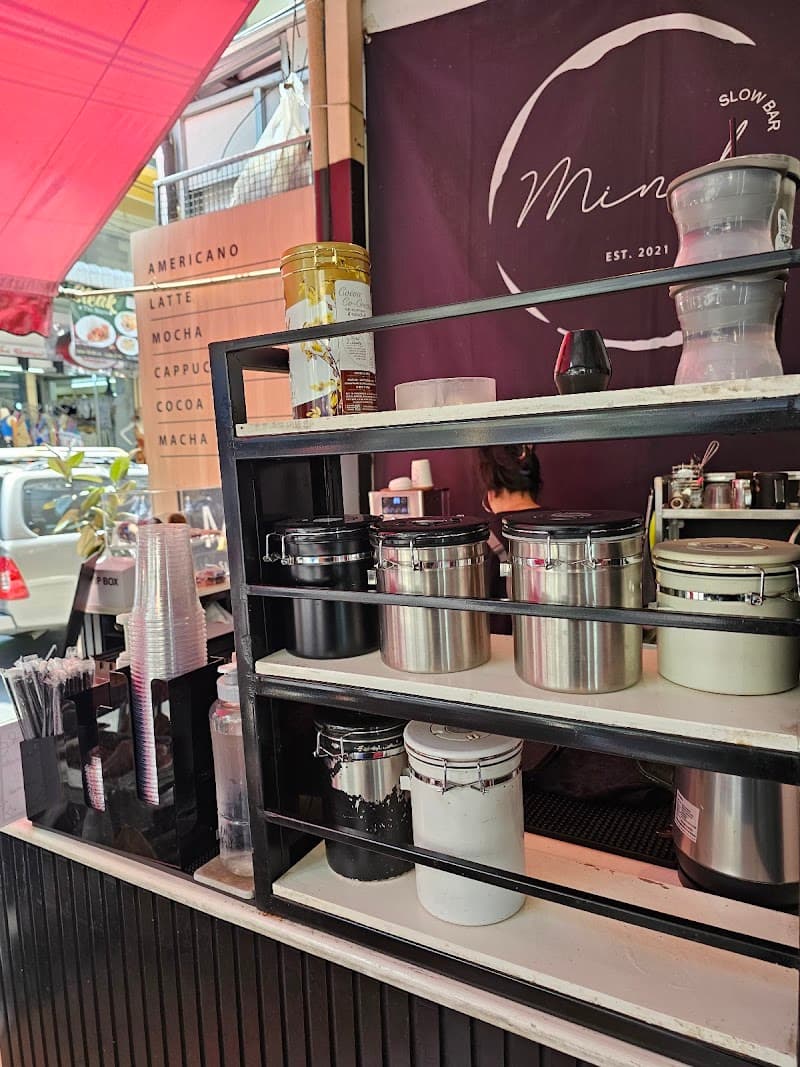 MIND SLOWBAR (ประตูน้ำ เพชรบุรีซอย19)