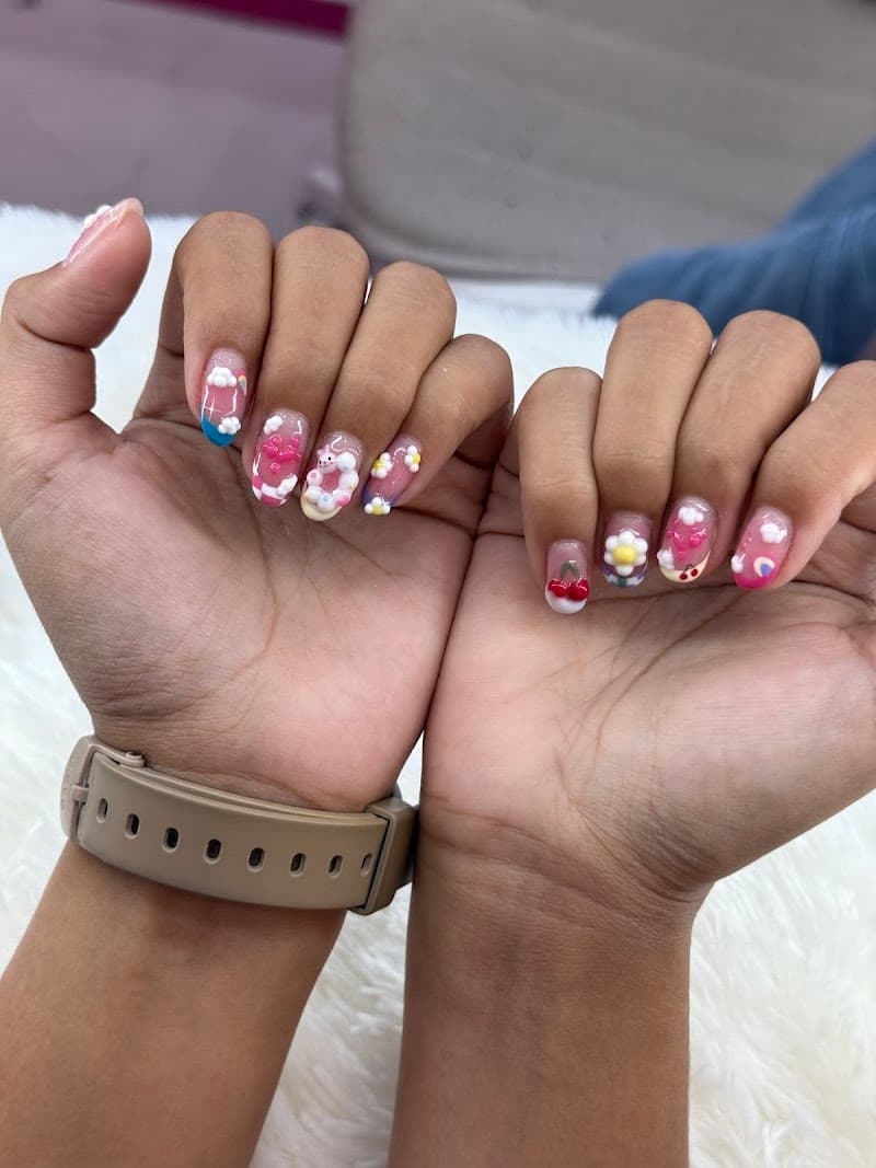 Nail it ! Tokyo The unicorn Phayathai