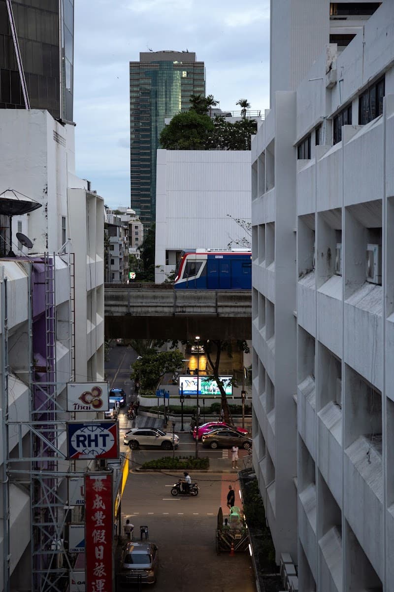 nantra silom