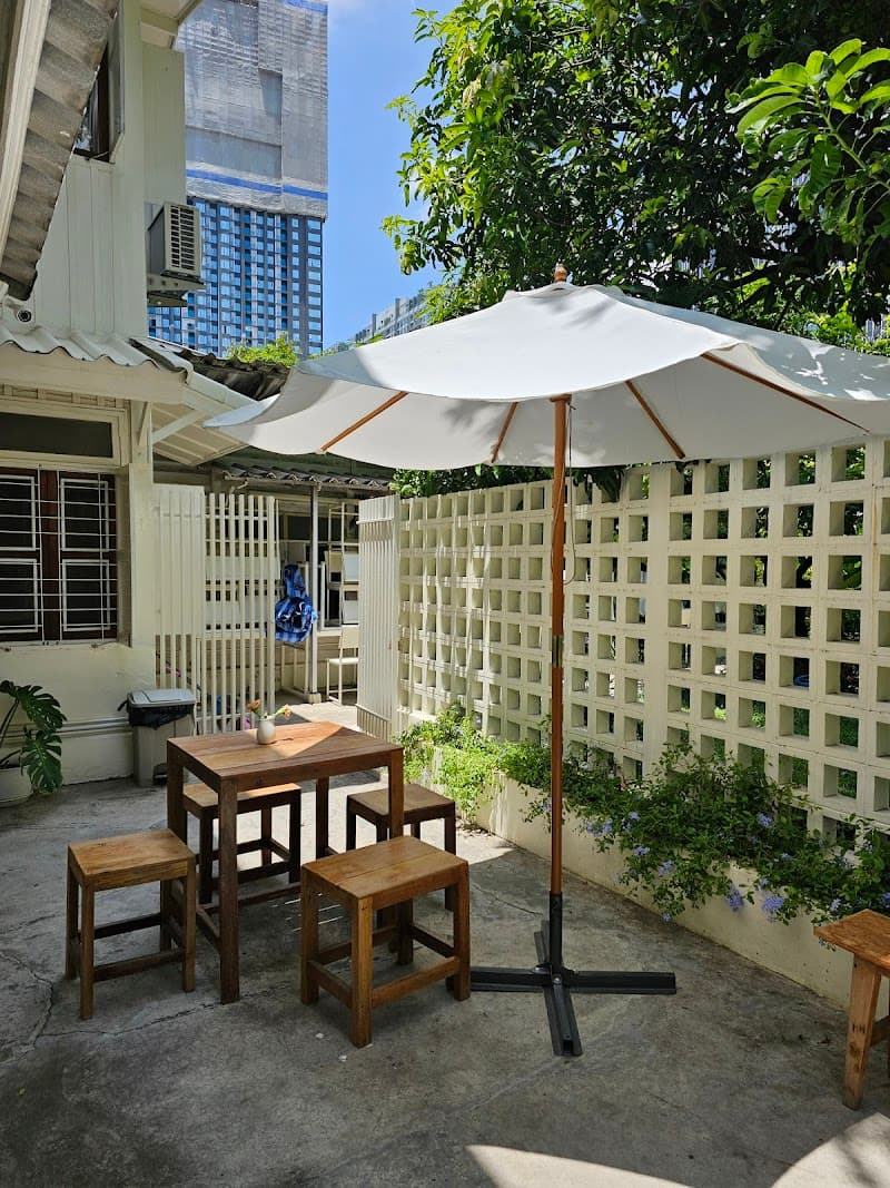 Narisa Cafe & Creative Space