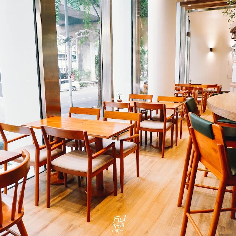 OIKOS - Brunch & Bar