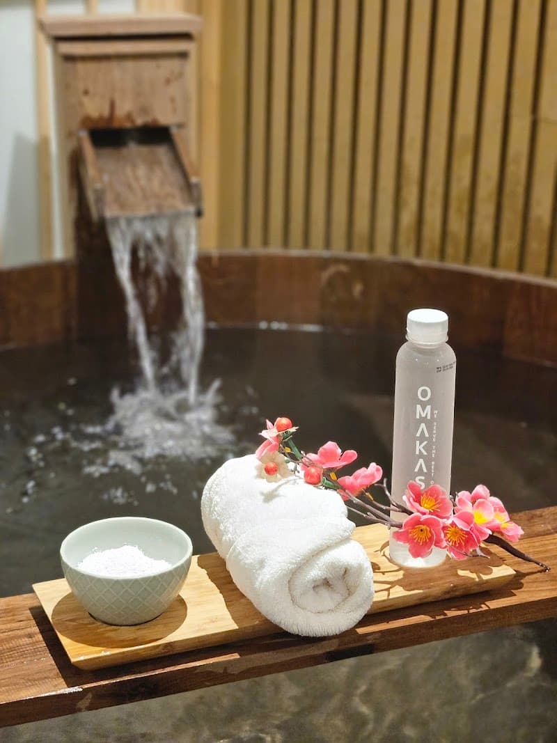 OMAKASEN Private Organic Onsen & Spa Bangkok Thailand Pattanakarn - 私人温泉，提供多种按摩服务 นวด ไทย เท้า สปา ขัดผิว นวดหน้า ยกกระชับ