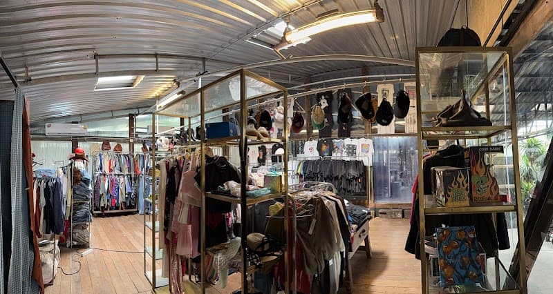 ORBIT Vintage & Selected Fashion Store Sukhumvit 26