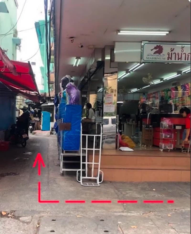 Pad Thai & Tom Yum 2.