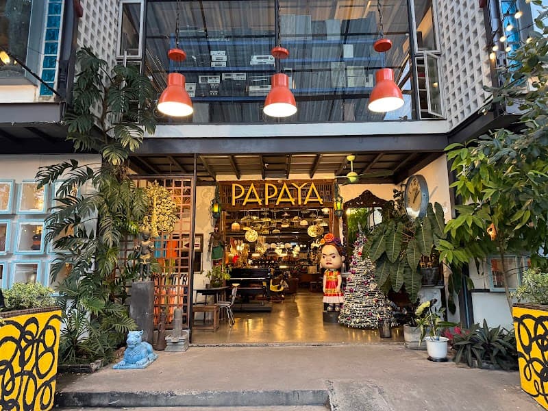 PAPAYA Studio Thailand's Largest Antique vintage store