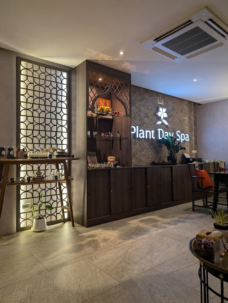 Plant Day Spa PloenChit Tower B