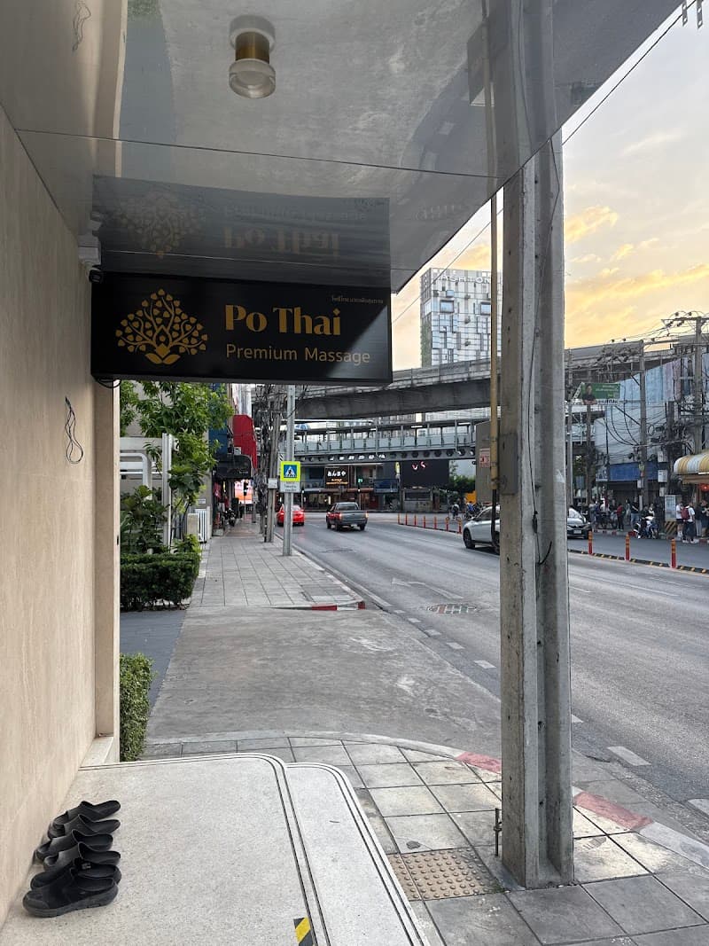 Po Thai Premium Massage Thonglor Branch