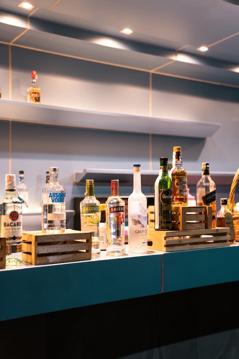 Pool Bar - De Prime Rangnam Bangkok Hotel