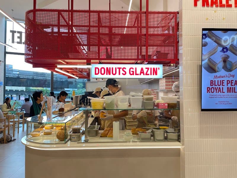 PRALET - Ekkamai Corner